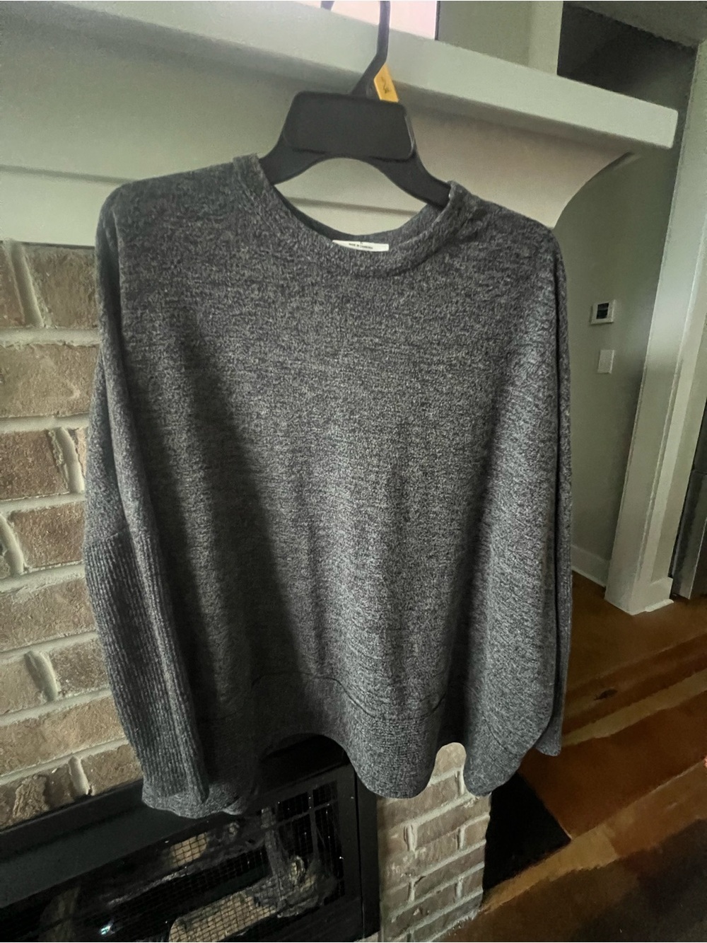 Zenana Outfitters women’s Charcoal Crewneck Sweater